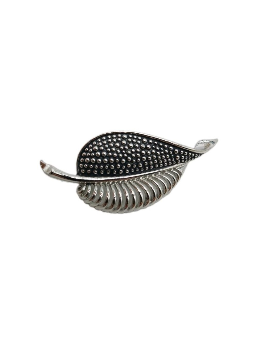 Silver Tone Leaf Pin Marked MX209